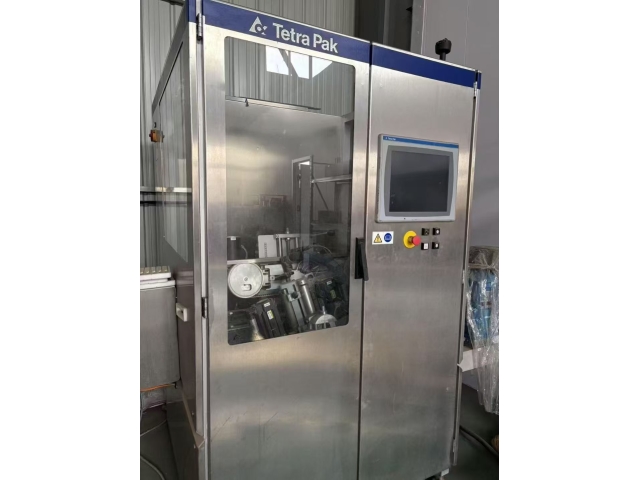 利樂30高速貼管機(jī)